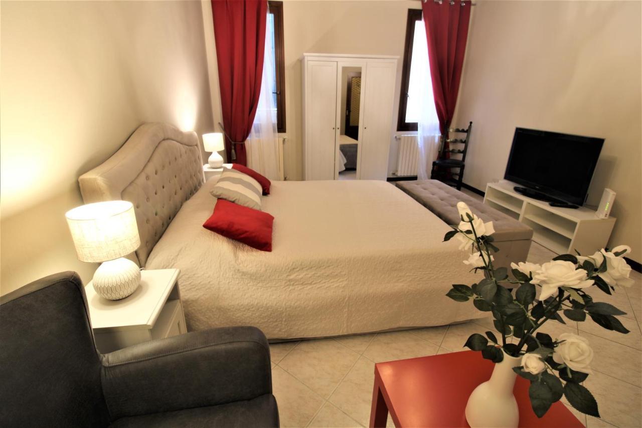 Central And Spacious Apartment Βενετία Εξωτερικό φωτογραφία